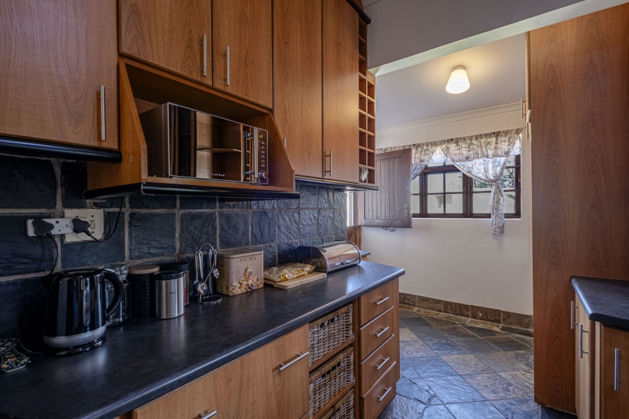 4 Bedroom Property for Sale in Framesby Eastern Cape